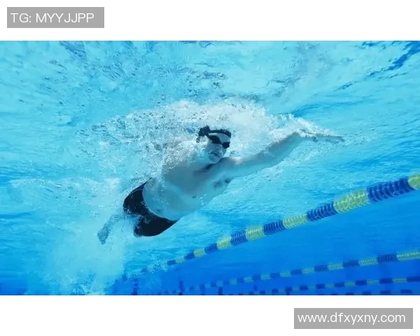 提高游泳速度与技巧的关键训练方法与动作解析